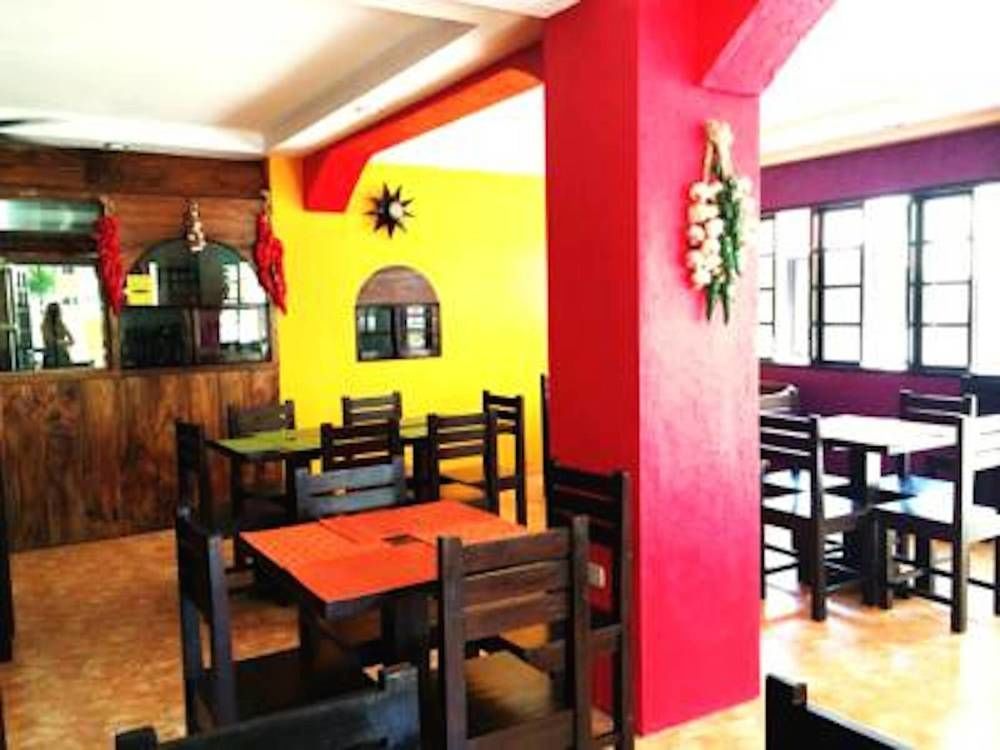 One Crescent Place Hotel Balabag  Bagian luar foto