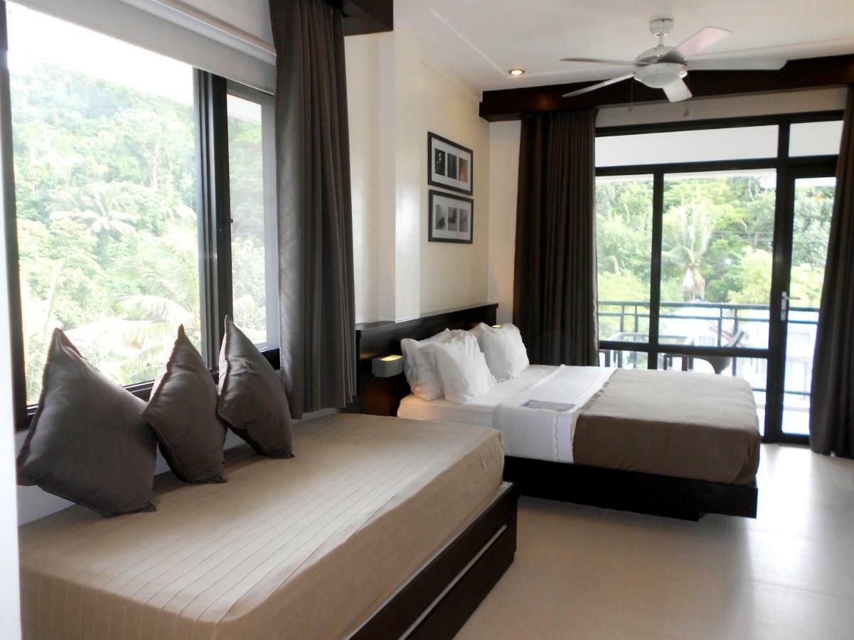 One Crescent Place Hotel Balabag  Bagian luar foto